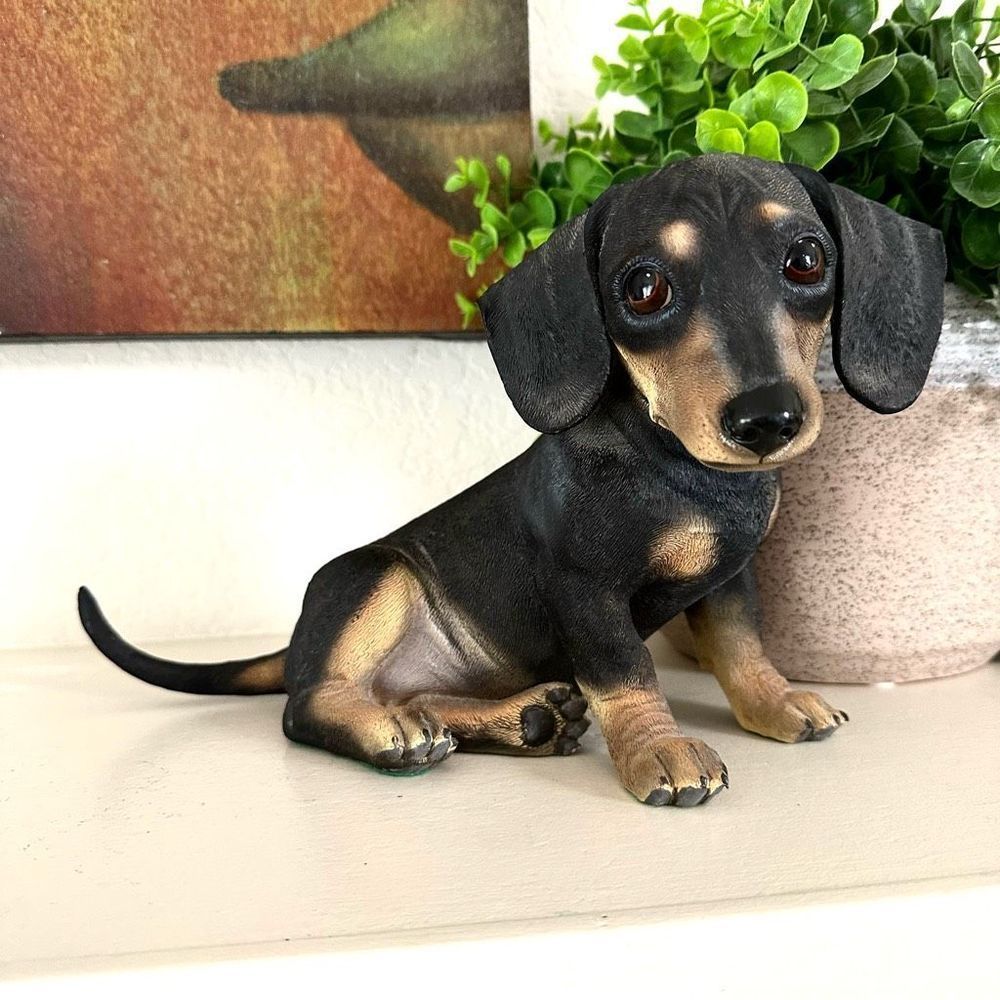 The Danbury mint Lil dachund pup figurine